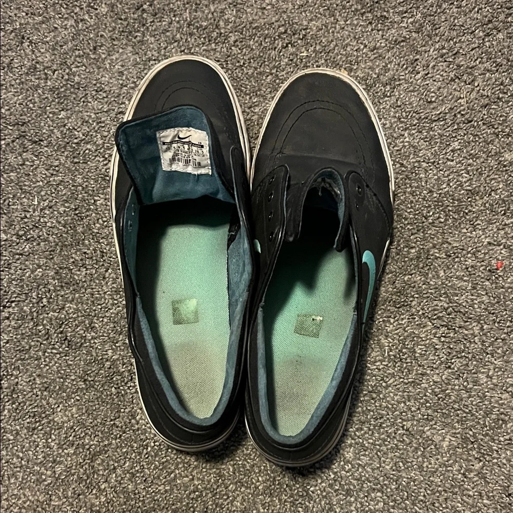 Nike Stefan Janoski Black and Teal Men's Sneakers - Picture 5 of 7